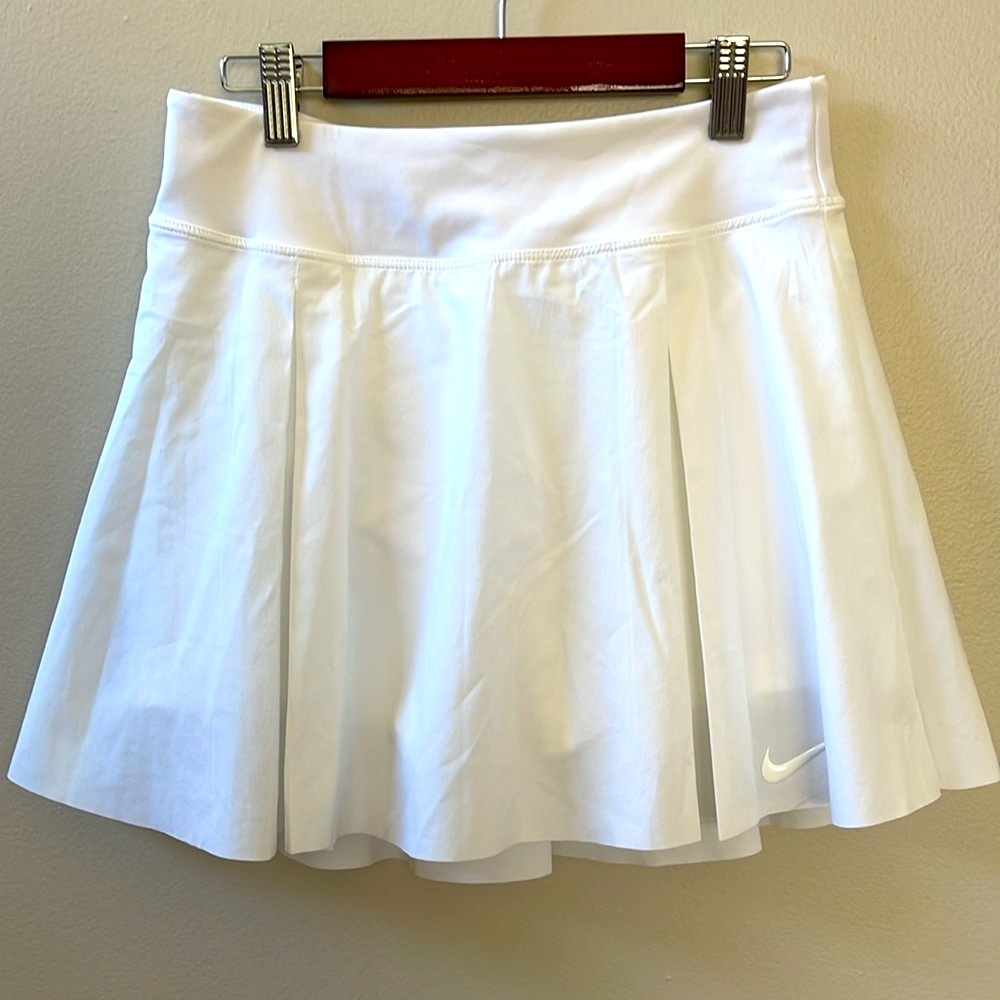 Nike Dri-Fit Women's Standard Fit Pleated Golf Skort Sz S